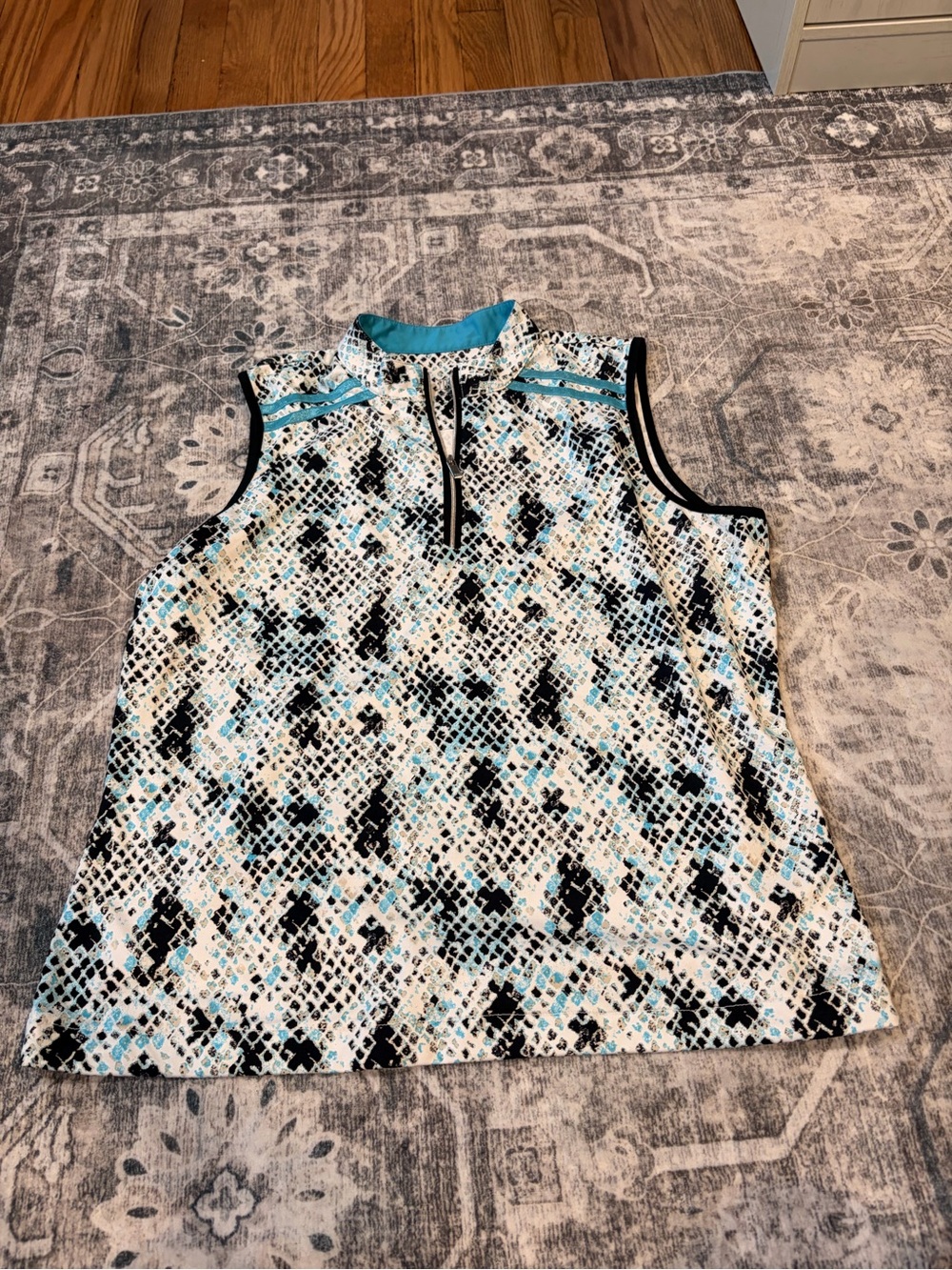 Tail Sleeveless Mock-Neck Tank in White, Black & Aqua